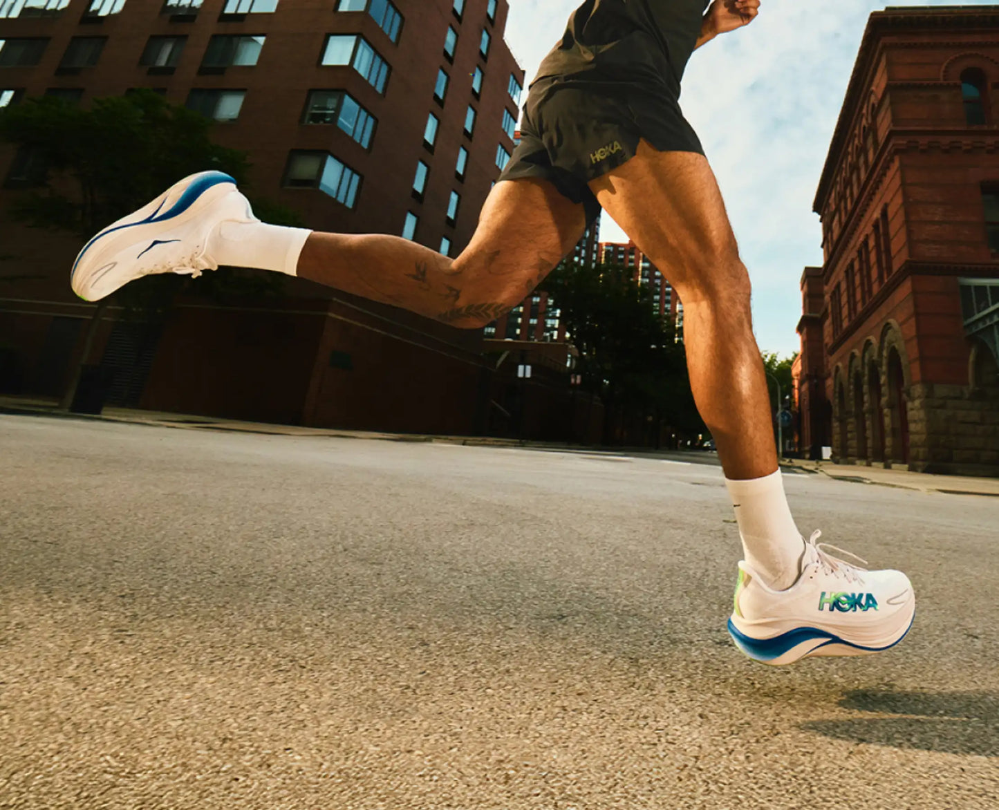HOKA SKYWARD X 2