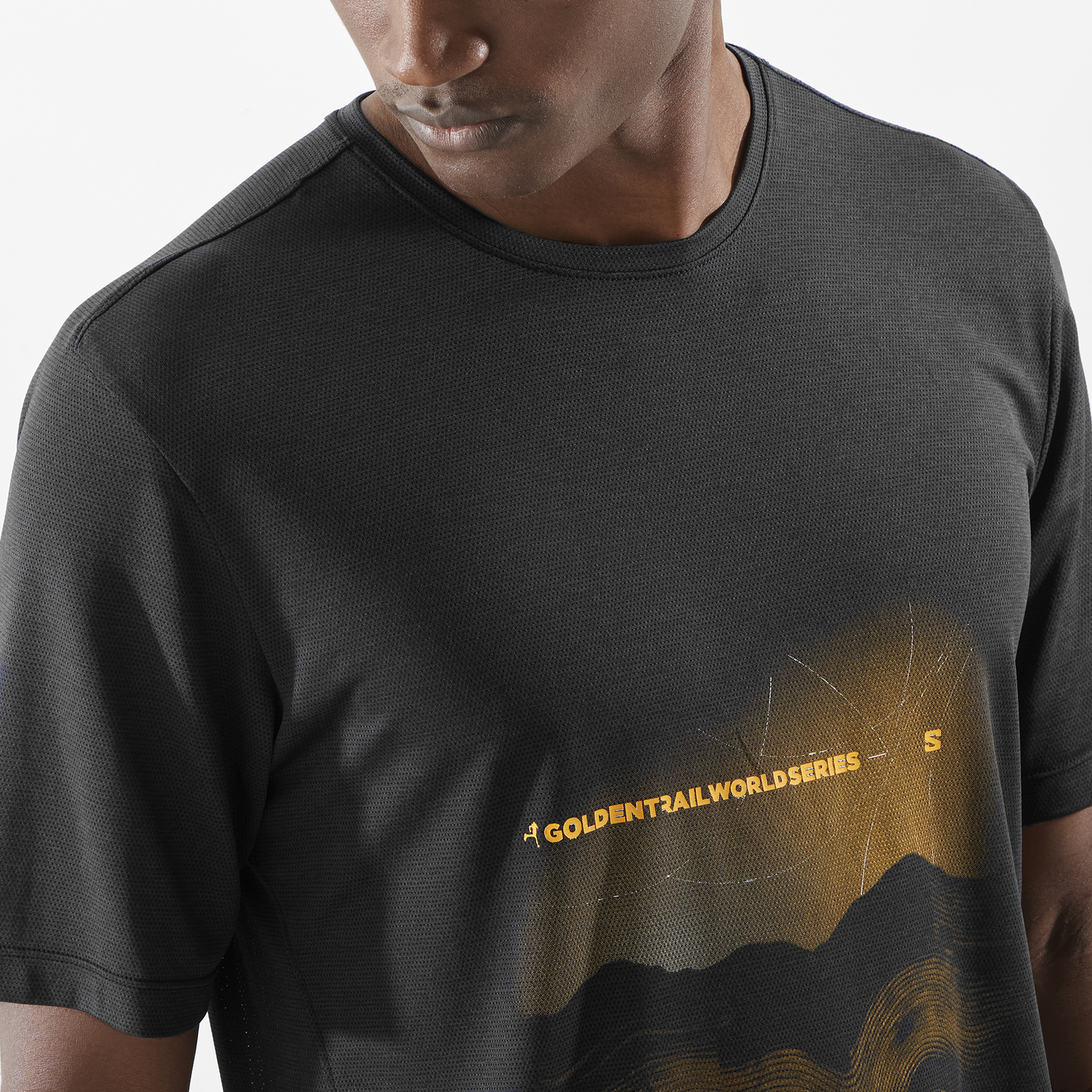 SALOMON SHKOUT CORE SS TEE GFX M "GOLDEN TRAIL SERIES"