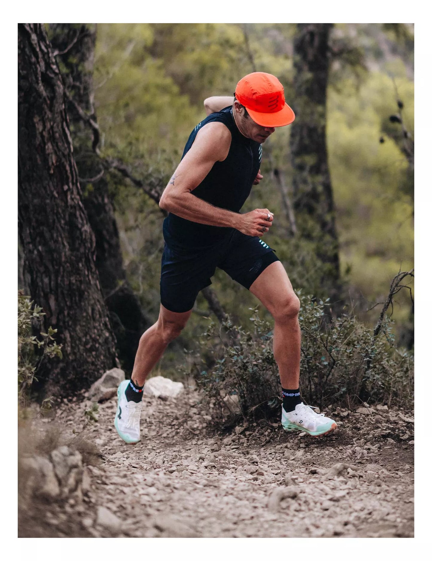 COMPRESSPORT TRAIL RACING OVERSHORT M