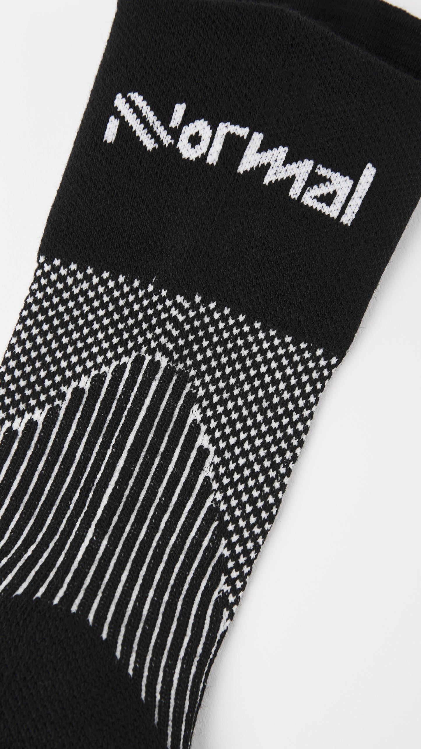 NNORMAL RUNNING SOCKS