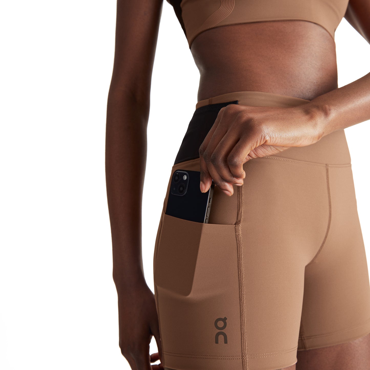 ON SPRINTER SHORTS