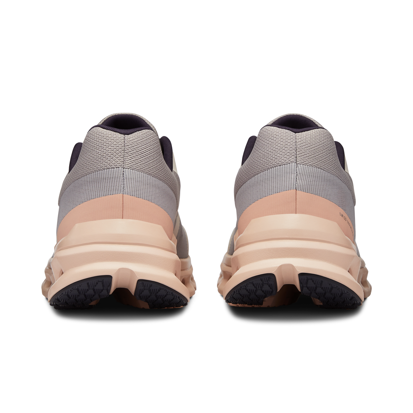 ON CLOUDRUNNER. (Sólo tienda online).