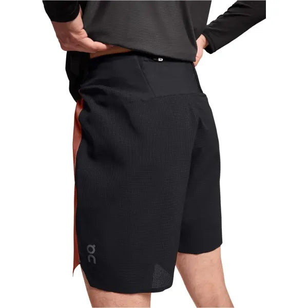 ON LIGHTWEIGHT SHORTS
