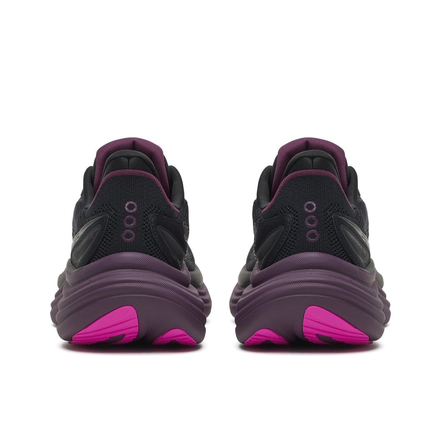 SAUCONY TRIUMPH 24.