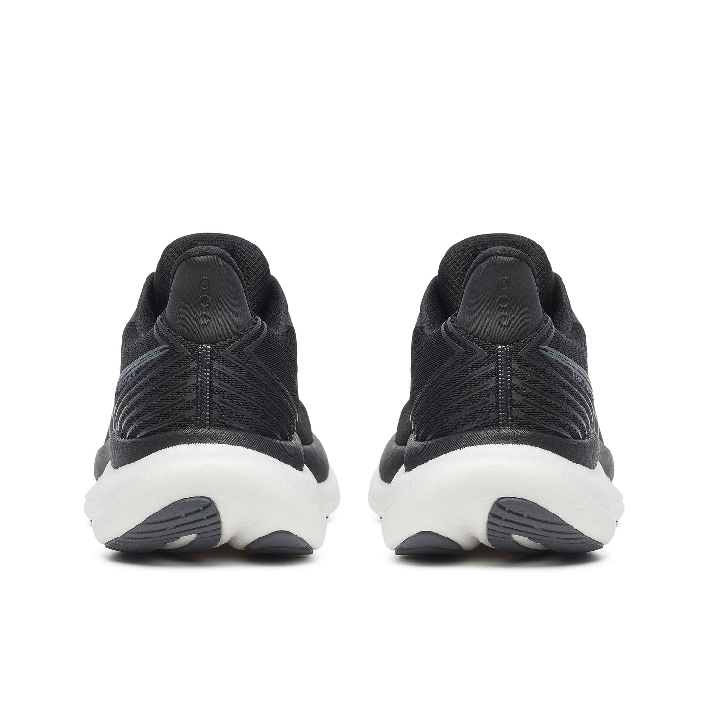 SAUCONY TRIUMPH 23 (Sólo tienda online).
