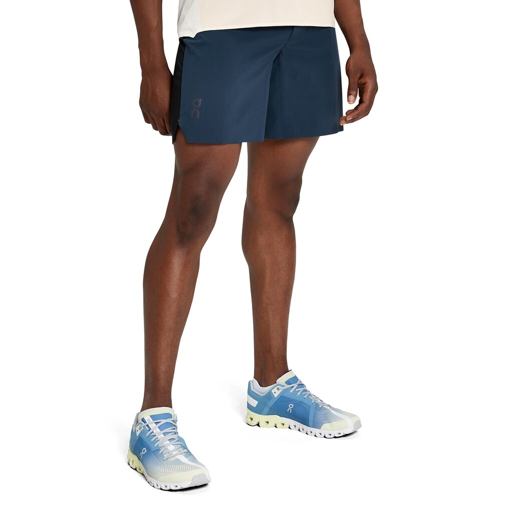 ON LIGHTWEIGHT SHORTS