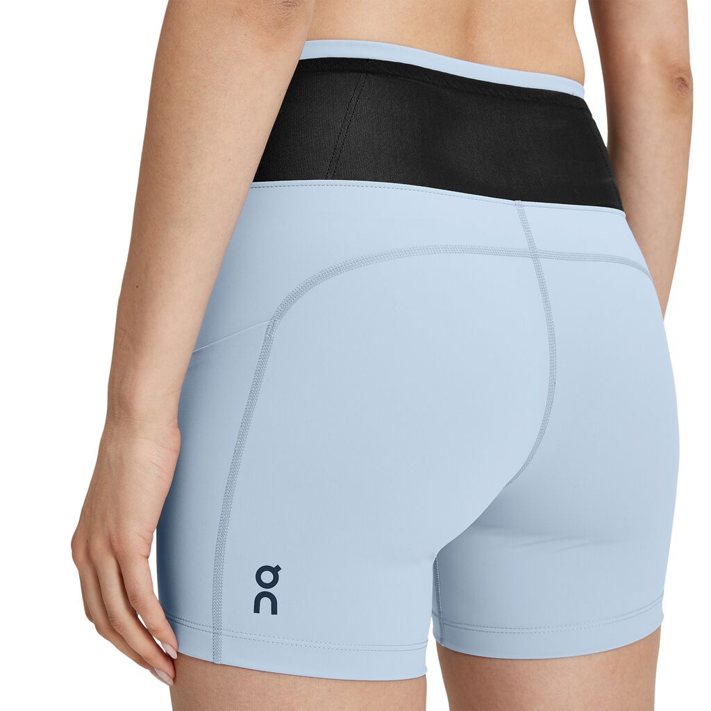 ON SPRINTER SHORTS