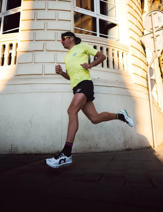 COMPRESSPORT PRO MARATHON 3D.DOTS