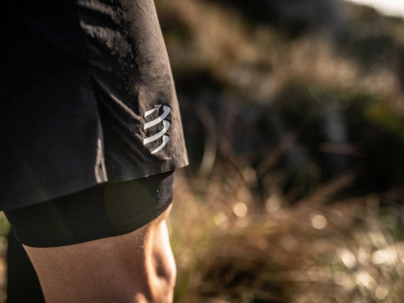 COMPRESSPORT TRAIL 2 IN 1 SHORT